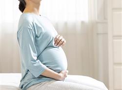 Phụ nữ mang thai cần nguồn nước sạch và tinh khiết mỗi ngày